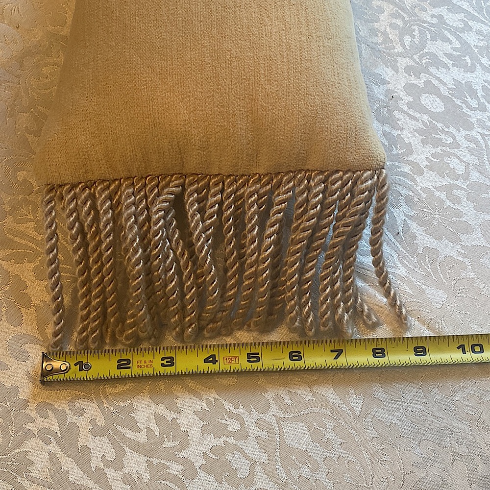 Vintage accent pillow - Picture 7 of 7